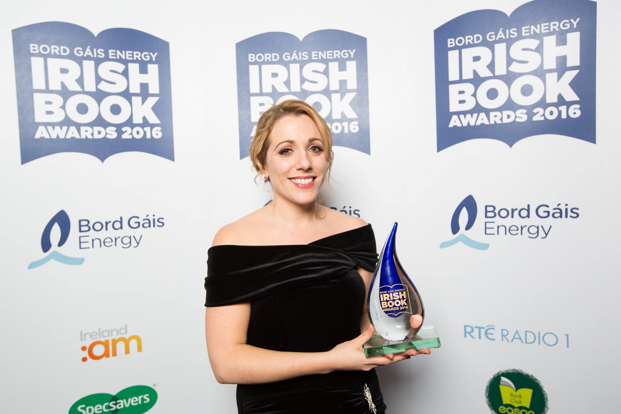 EM Reapy wins a Bord Gáis Energy Irish Book Award